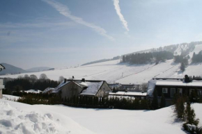 Am Finkenbusch aan de skipiste